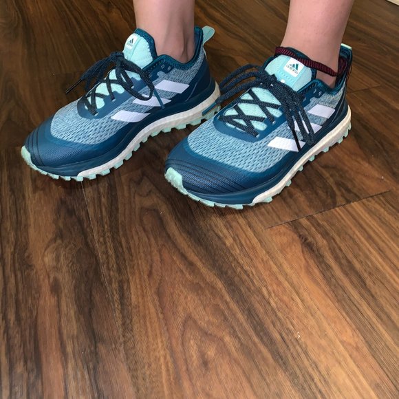Blue adidas running shoes - Picture 2 of 6